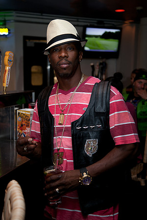 MRMC DAVE AND BUSTER-55