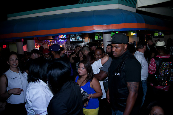 MRMC DAVE AND BUSTER-71