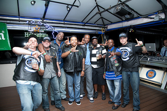 MRMC DAVE AND BUSTER-109