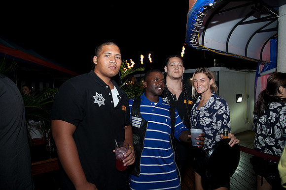 MRMC DAVE AND BUSTER-160